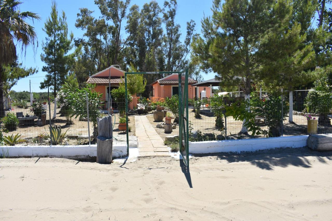 Bouka Beachfront Bungalows Agios Nikolaos  외부 사진